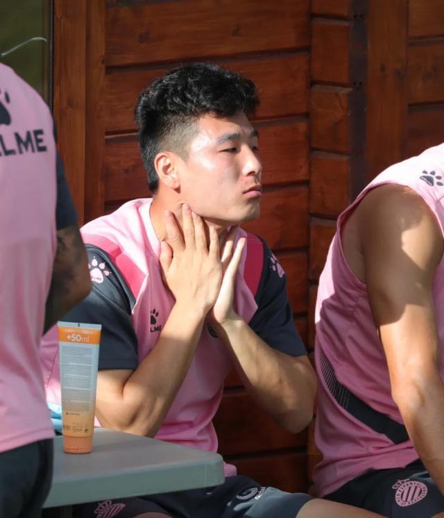 开云体育入口-武磊：三天一赛一天两练 每天被教练们“虐”的酸爽